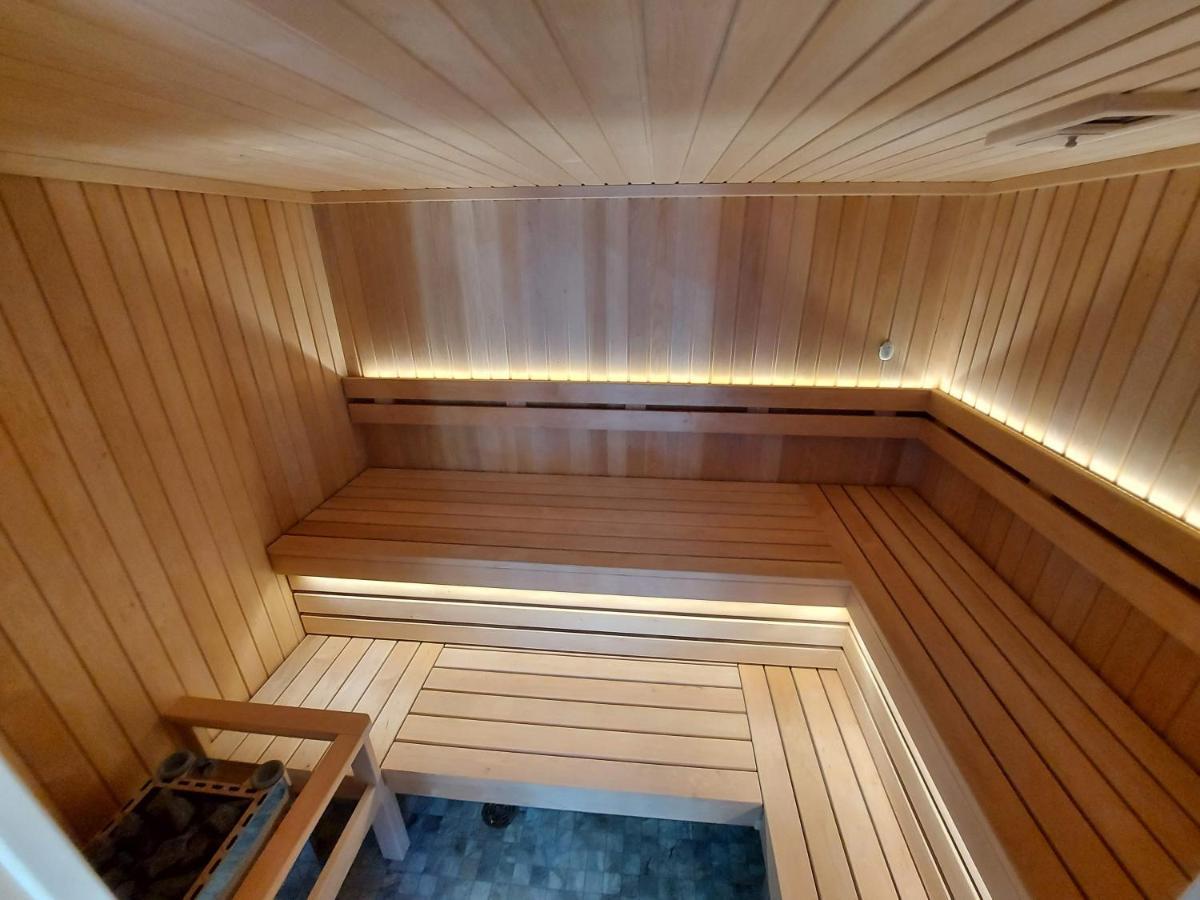 Irbeni Hotel Brivkalni Kültér fotó